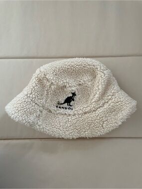 🦘Kangol Cream Sherpa Bucket Hat with Logo